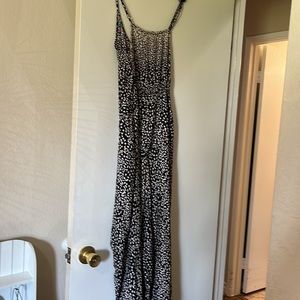Large light weight one piece jumpsuit embroidered pockets